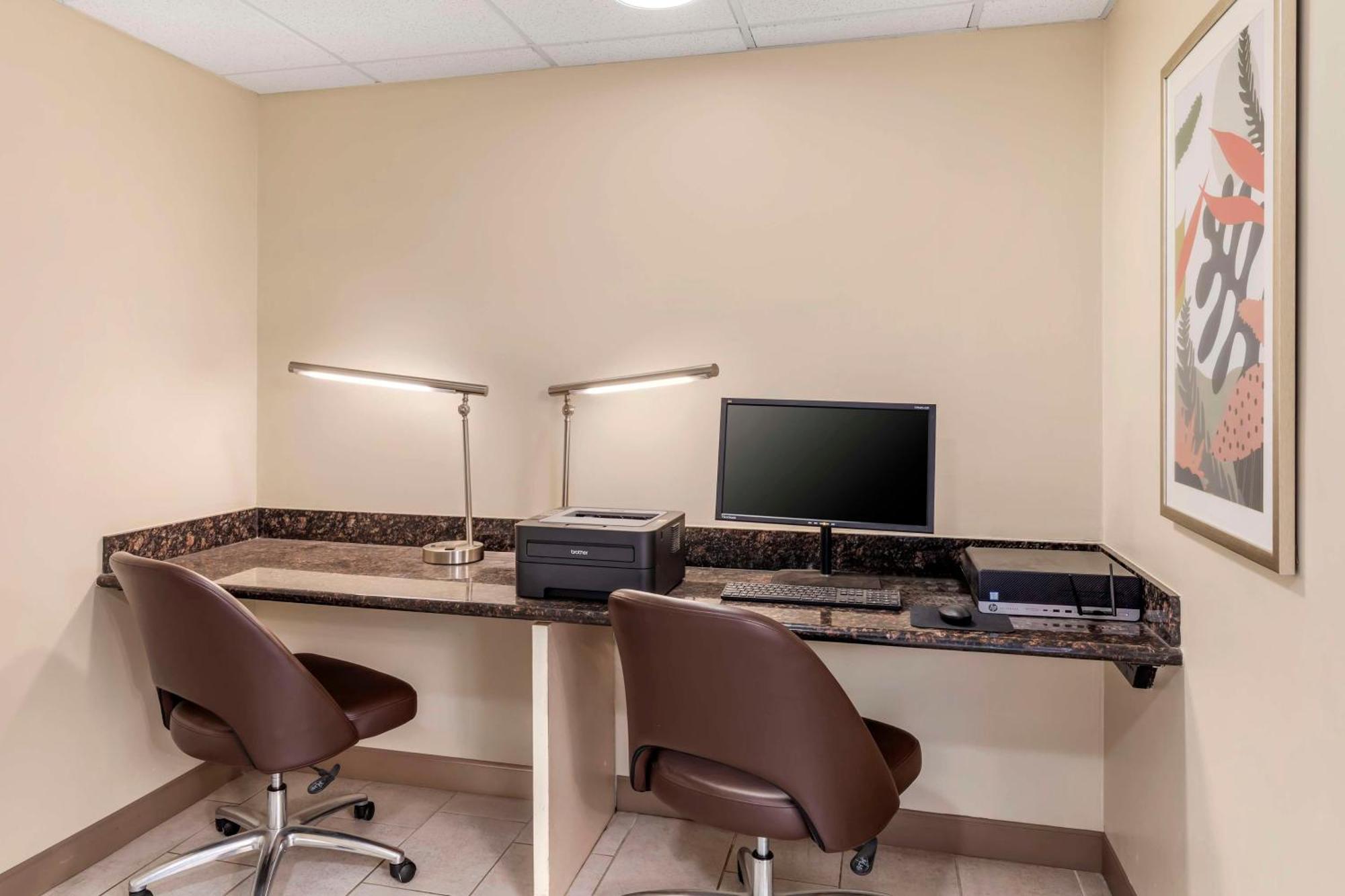 Best Western Plus Riata Brownwood Dış mekan fotoğraf
