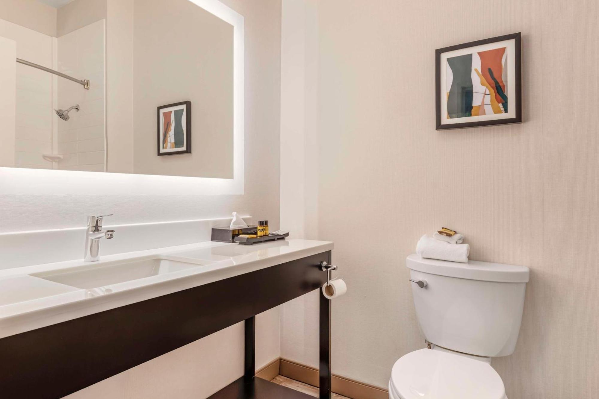 Best Western Plus Riata Brownwood Dış mekan fotoğraf